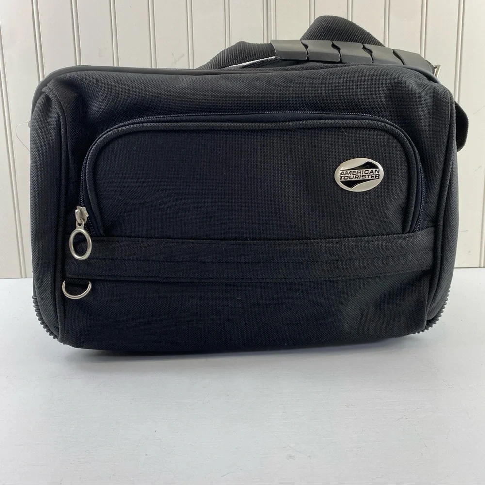 NWOT American Tourister Black Messenger Carryon Bag‎